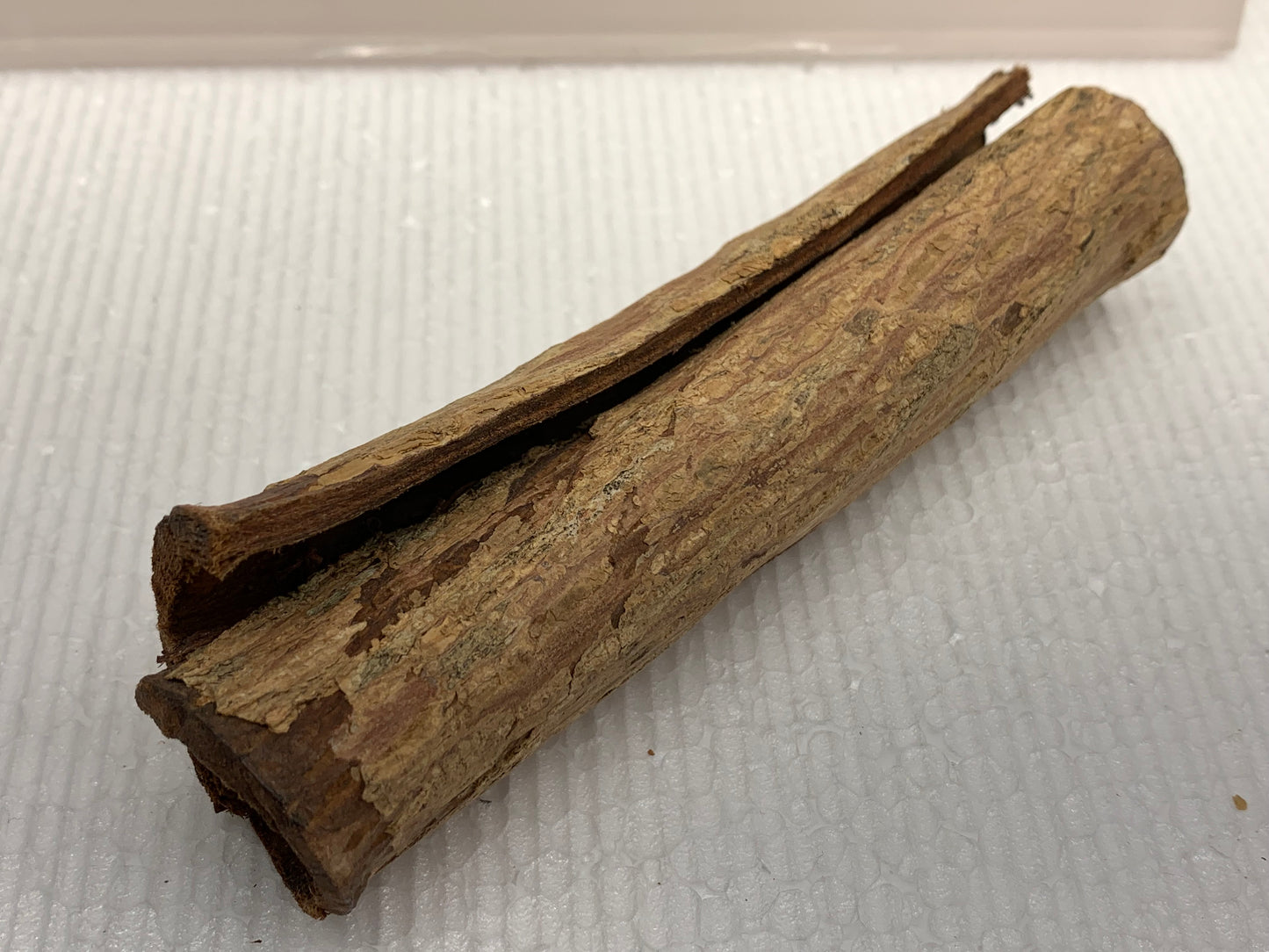 Röhrchen aus Seemandelbaumrinde