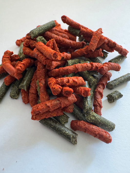 SHRIMPYS® FirePott 30g – Paprika & Brennessel Pellets für intensive Rotfärbung bei Bloody Mary, Red Rili & Co. | Garnelen-Pott